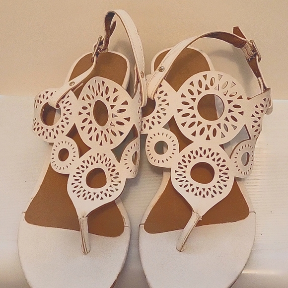 White Summer Sandal - Picture 1 of 5